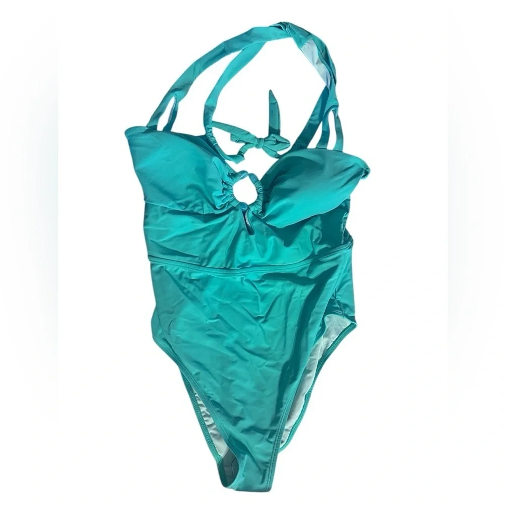 NWT - Cupshe V- Neck Ring Detail One piece.